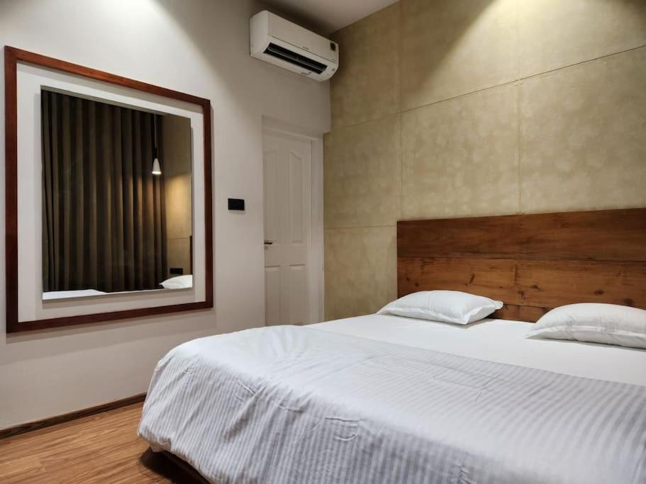 Gulzar 2Bhk Service Apartment, Канур Екстериор снимка