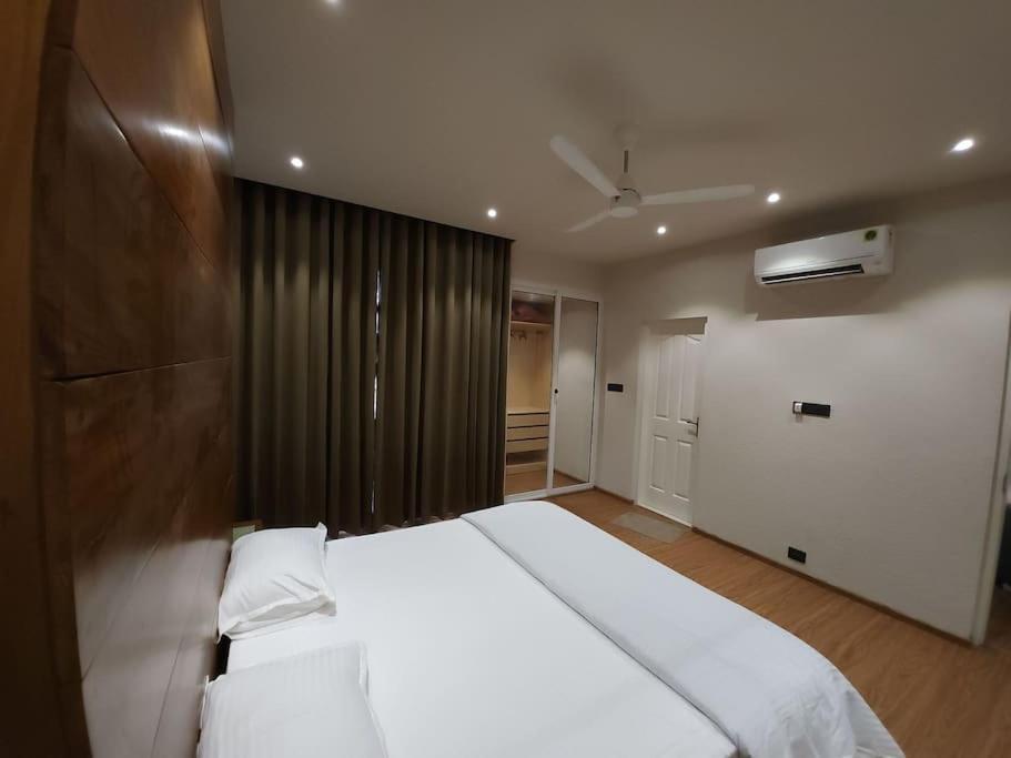 Gulzar 2Bhk Service Apartment, Канур Екстериор снимка